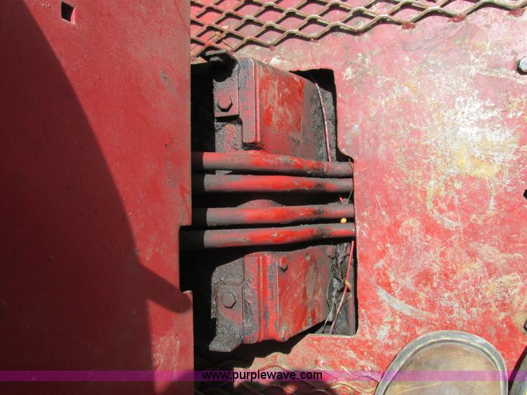 image for item L4018 Farmall 806 tractor