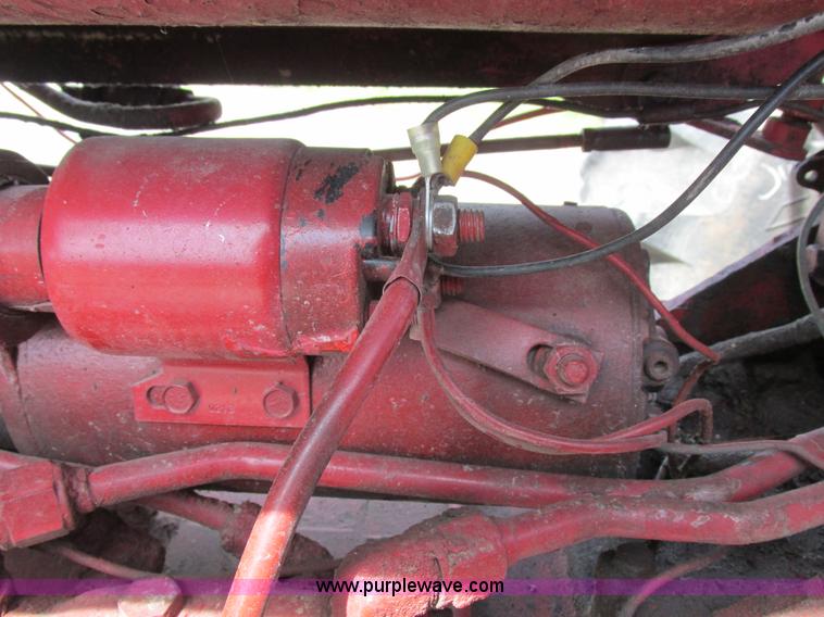image for item L4018 Farmall 806 tractor