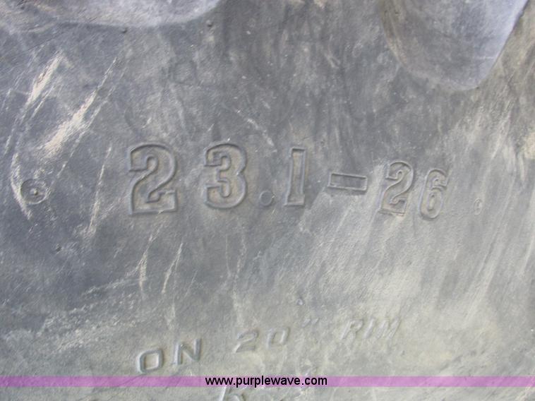 image for item L4027 1976 John Deere 4400 combine