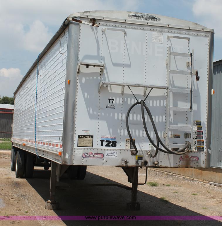 image for item L4366 2000 Wilson DWG-400W grain trailer