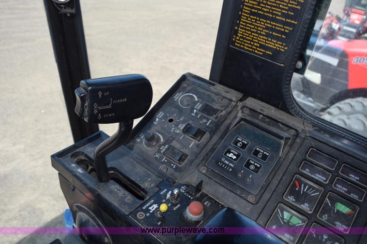 image for item L5754 1993 Case IH 1688 combine