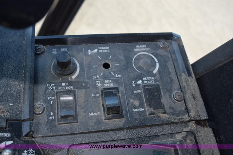 image for item L5754 1993 Case IH 1688 combine