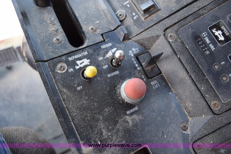 image for item L5754 1993 Case IH 1688 combine