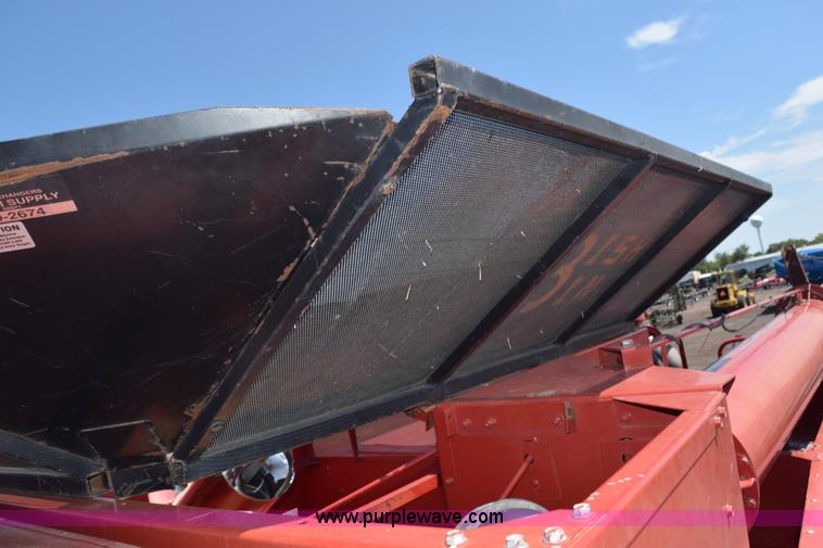 image for item L5754 1993 Case IH 1688 combine
