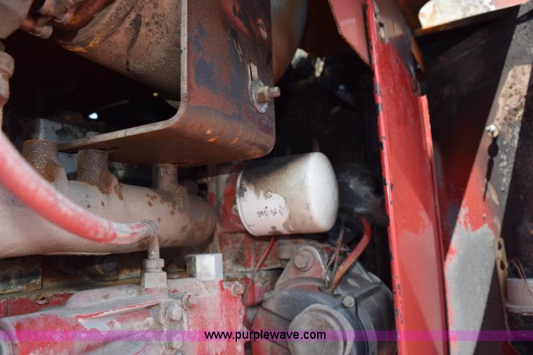 image for item L5754 1993 Case IH 1688 combine