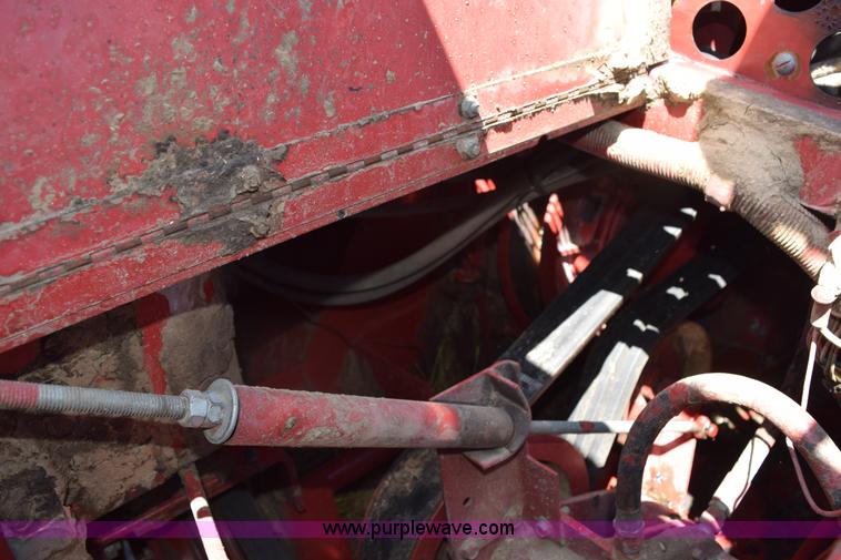 image for item L5754 1993 Case IH 1688 combine