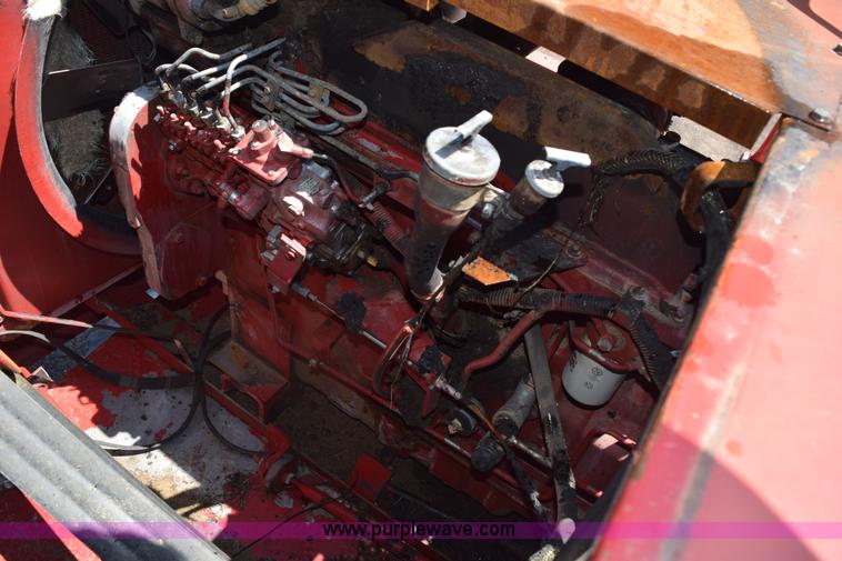 image for item L5754 1993 Case IH 1688 combine