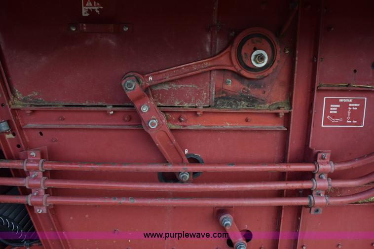 image for item L5754 1993 Case IH 1688 combine