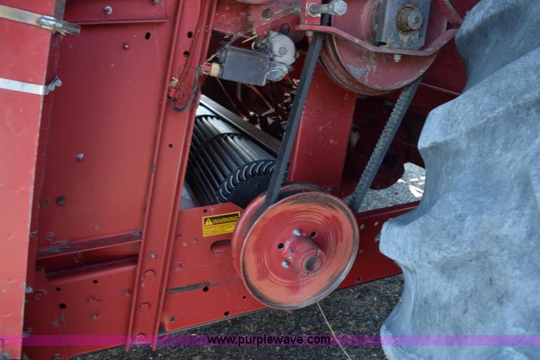 image for item L5754 1993 Case IH 1688 combine