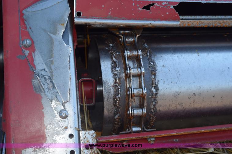 image for item L5754 1993 Case IH 1688 combine