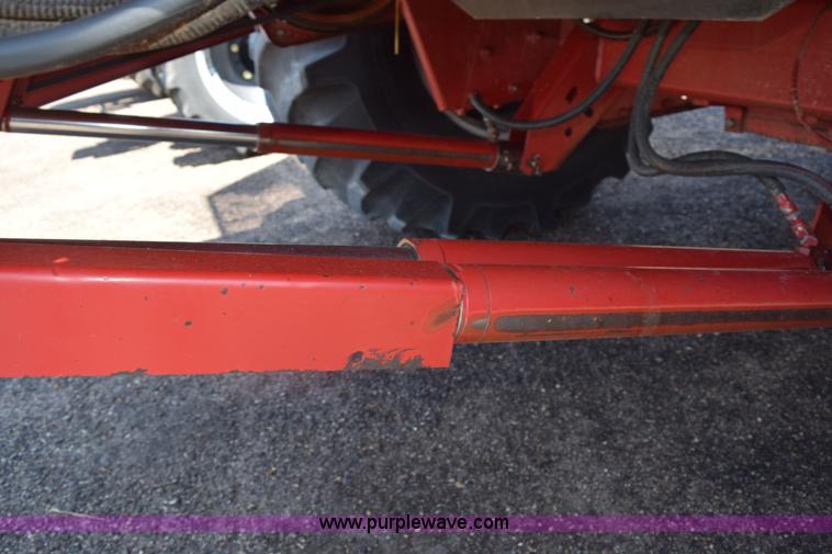 image for item L5754 1993 Case IH 1688 combine