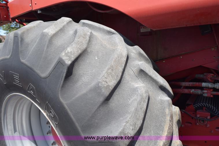 image for item L5754 1993 Case IH 1688 combine