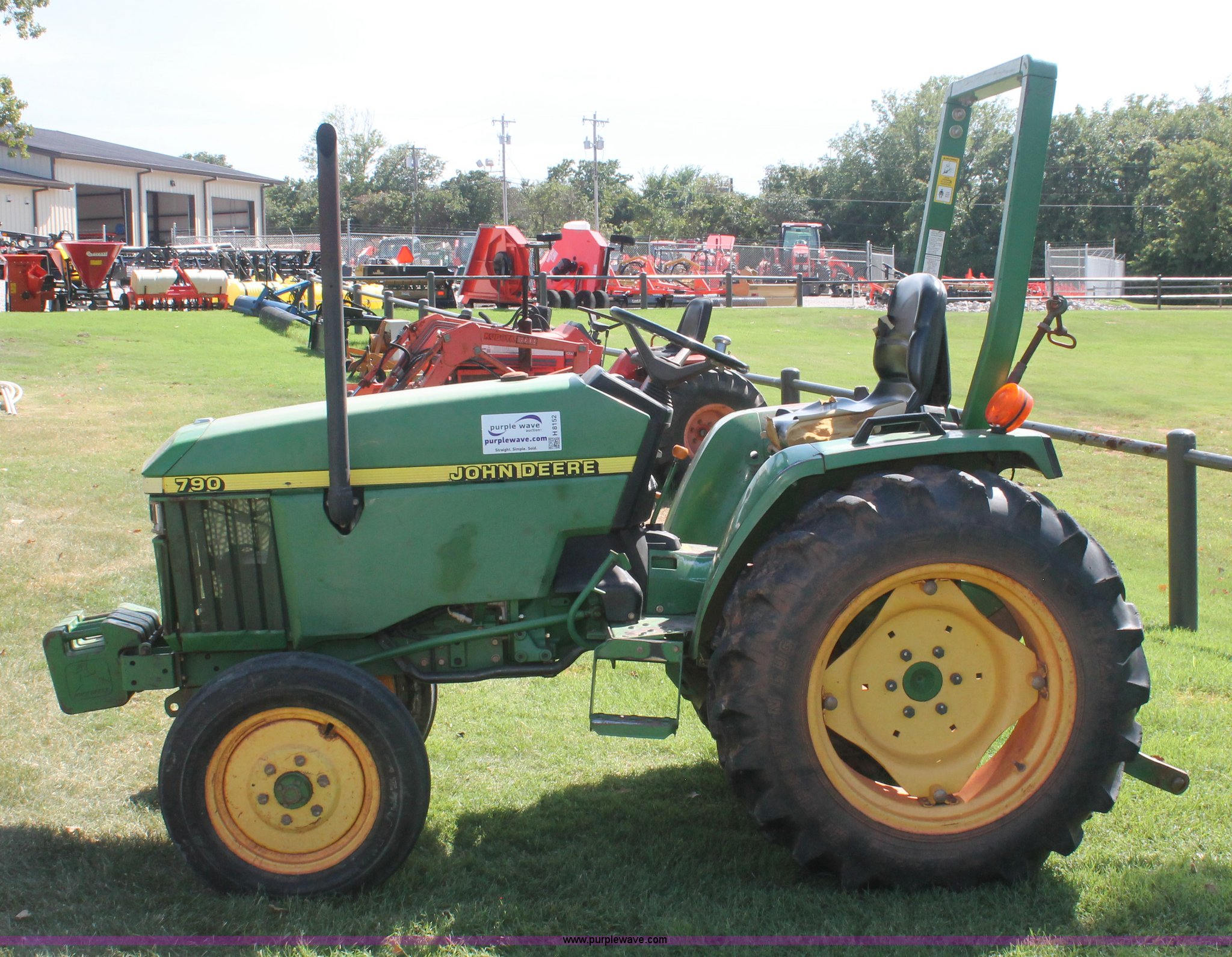 2002 John Deere 790 tractor in Edmond, OK Item H8152 sold Purple Wave