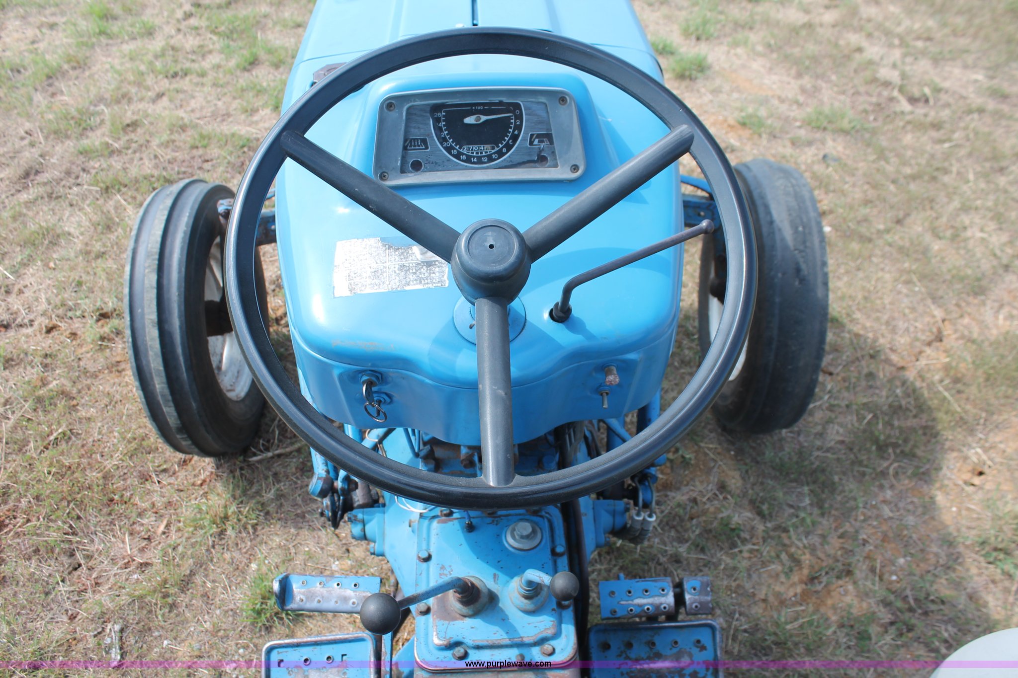 1972 Ford 2000 tractor in Ada, OK Item H8161 sold Purple Wave