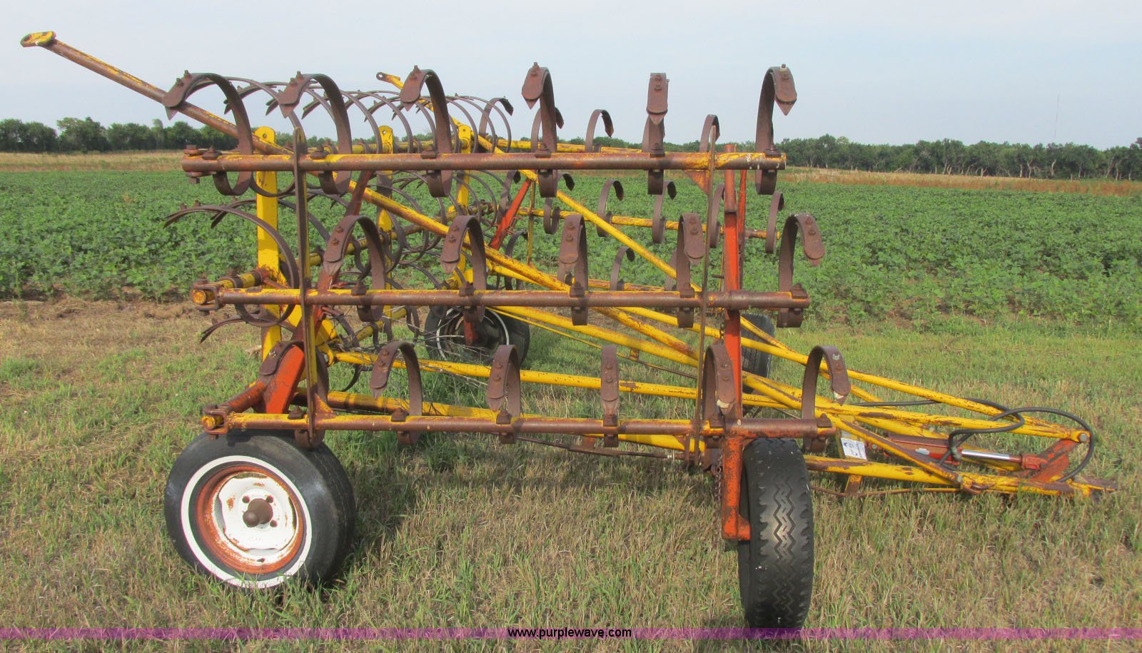 Kent Mfg. field cultivator in Lyons, KS Item J8214 sold Purple Wave