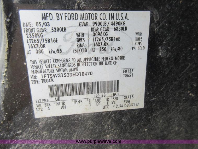 image for item AO9084 2003 Ford F350 Super Duty Lariat Crew Cab pickup truck