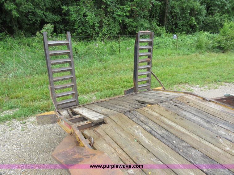 image for item AO9085 1998 Redi Haul equipment trailer