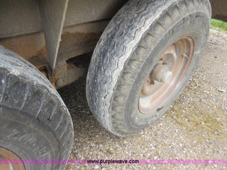 image for item AO9085 1998 Redi Haul equipment trailer