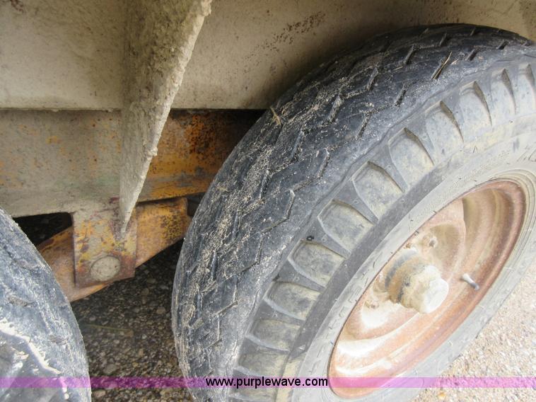 image for item AO9086 1997 Redi Haul equipment trailer