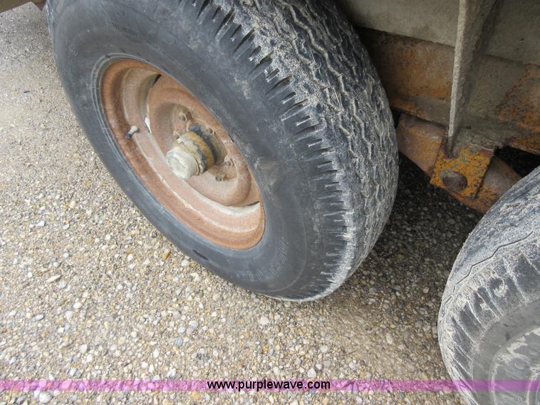 image for item AO9086 1997 Redi Haul equipment trailer