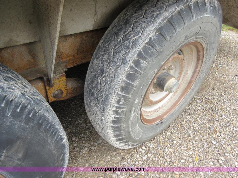 image for item AO9086 1997 Redi Haul equipment trailer