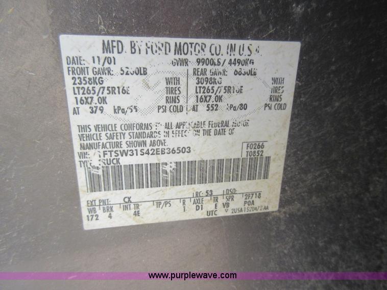 image for item AO9088 2002 Ford F350 Super Duty Lariat Crew Cab pickup truck