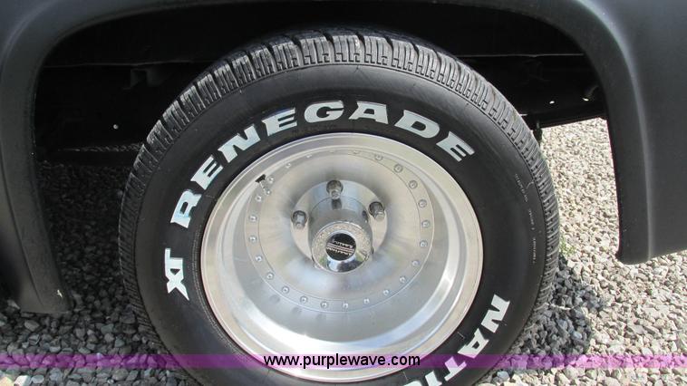 image for item AY9836 1956 Ford F100 pickup truck