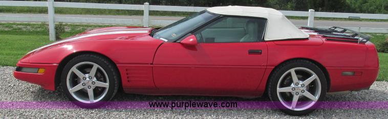 image for item AY9837 1992 Chevrolet Corvette convertible