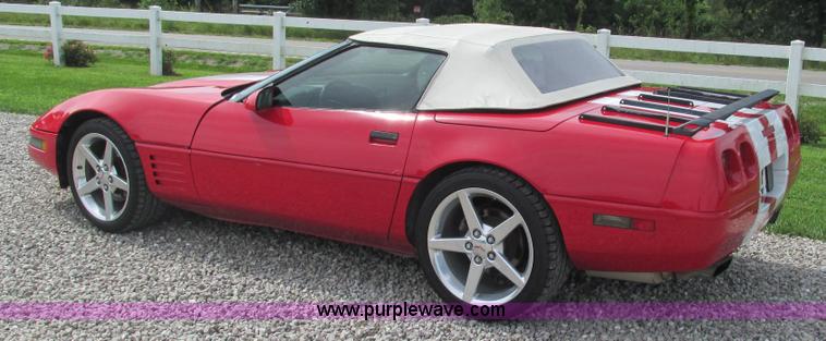 image for item AY9837 1992 Chevrolet Corvette convertible