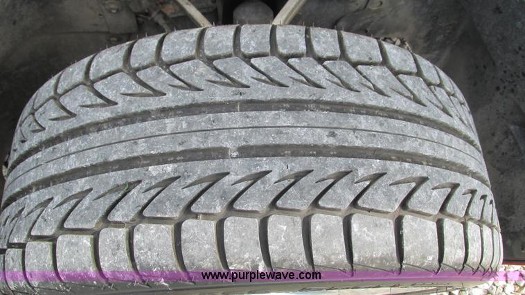 image for item AY9837 1992 Chevrolet Corvette convertible