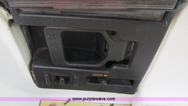 image for item AY9837 1992 Chevrolet Corvette convertible