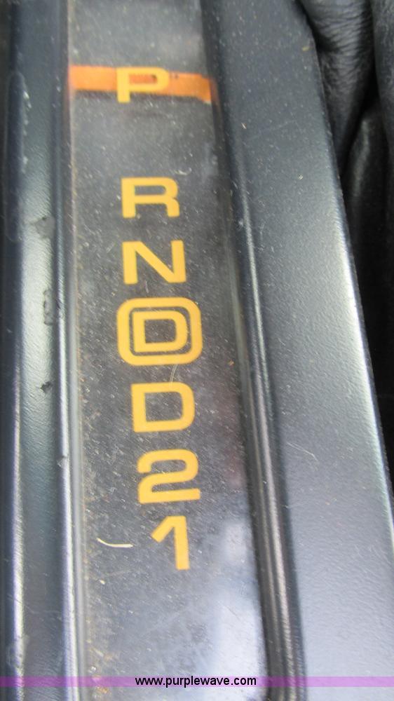 image for item AY9837 1992 Chevrolet Corvette convertible