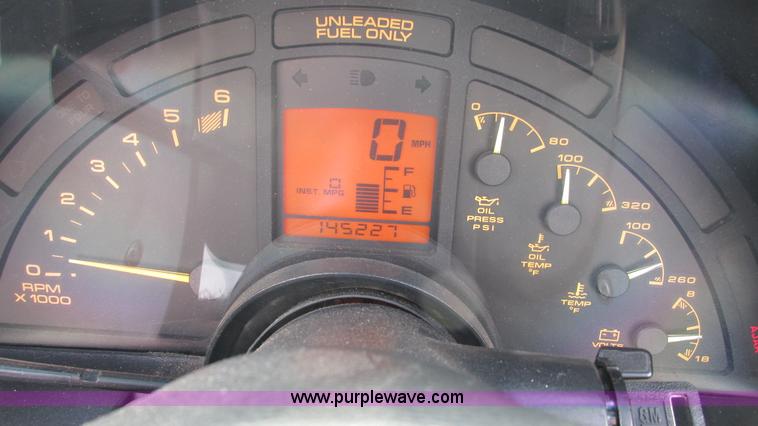 image for item AY9837 1992 Chevrolet Corvette convertible