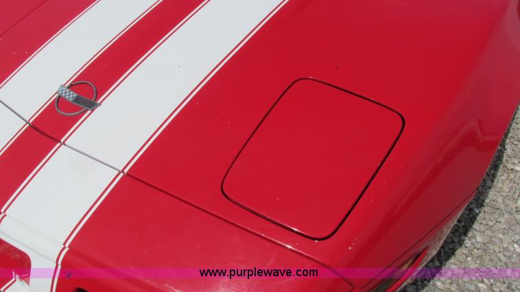 image for item AY9837 1992 Chevrolet Corvette convertible