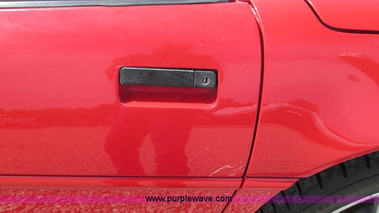 image for item AY9837 1992 Chevrolet Corvette convertible