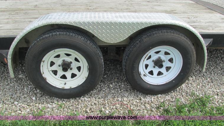 image for item AY9838 2005 Triumph utility trailer