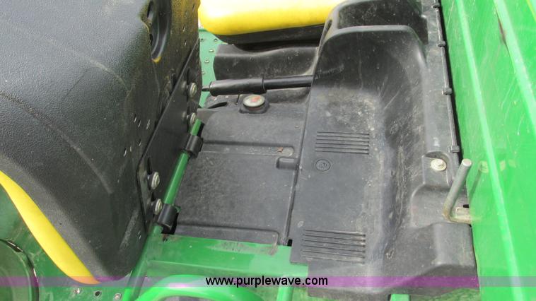 image for item AY9840 2006 John Deere Gator utility vehicle