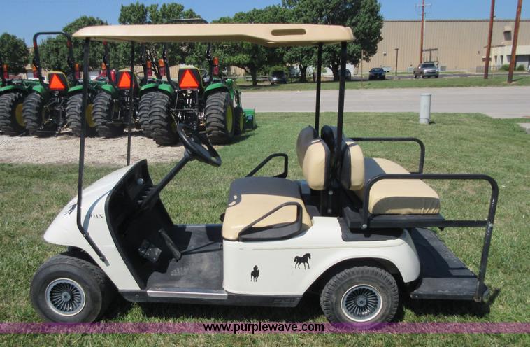 image for item AZ9056 Ez-go M202 golf cart