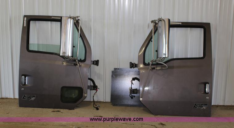 image for item BC9208 2001 Sterling truck doors
