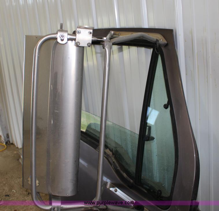 image for item BC9208 2001 Sterling truck doors