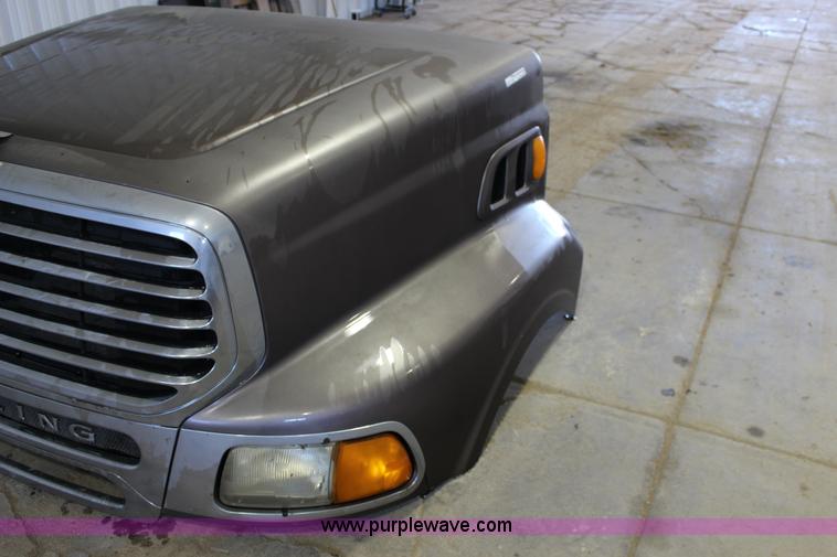 image for item BC9209 2001 Sterling truck hood