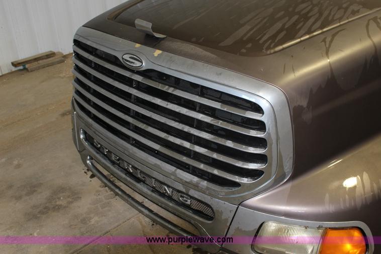 image for item BC9209 2001 Sterling truck hood