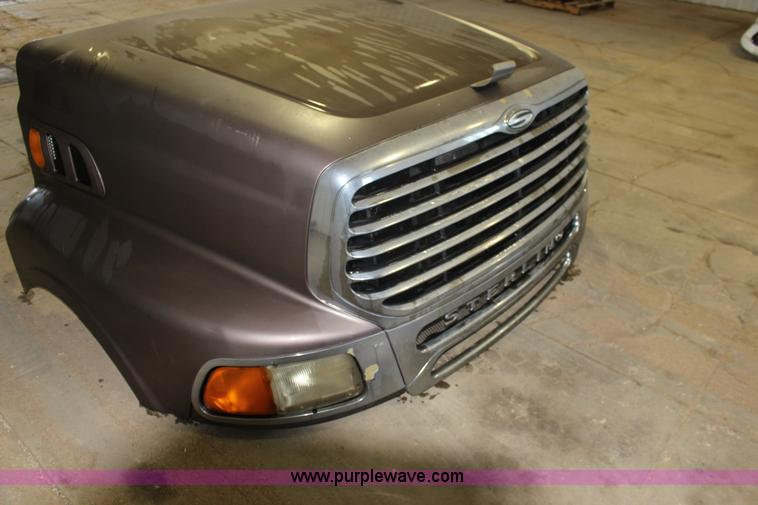 image for item BC9209 2001 Sterling truck hood