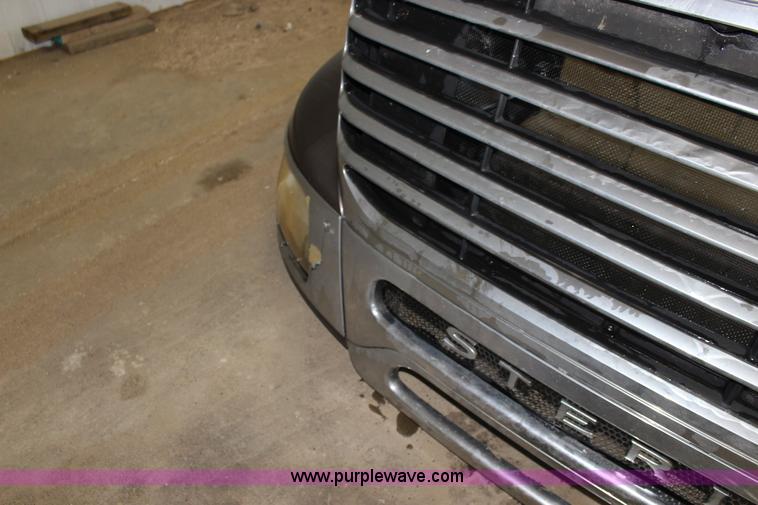 image for item BC9209 2001 Sterling truck hood