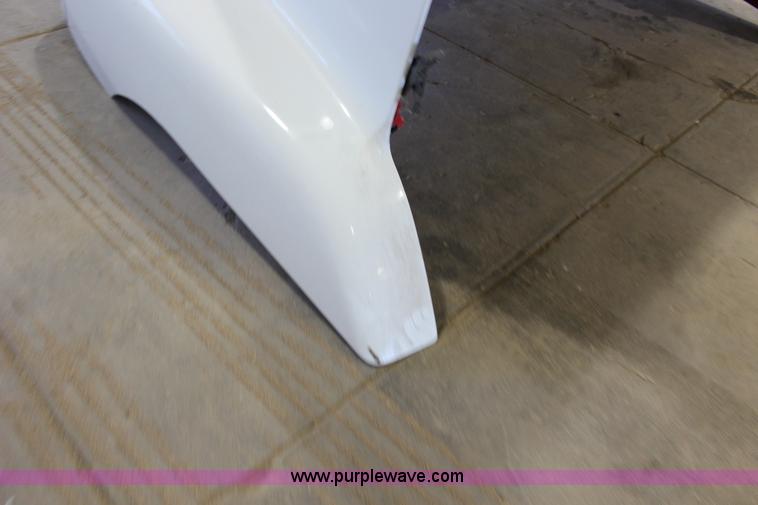 image for item BC9211 2000 Freightliner Century truck hood