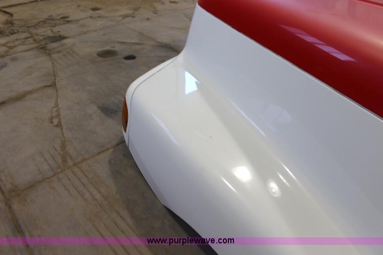 image for item BC9211 2000 Freightliner Century truck hood