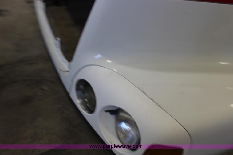 image for item BC9211 2000 Freightliner Century truck hood