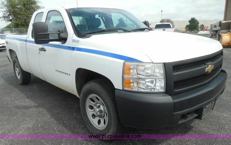 image for item BH9493 2008 Chevrolet Silverado 1500 Ext. Cab pickup truck