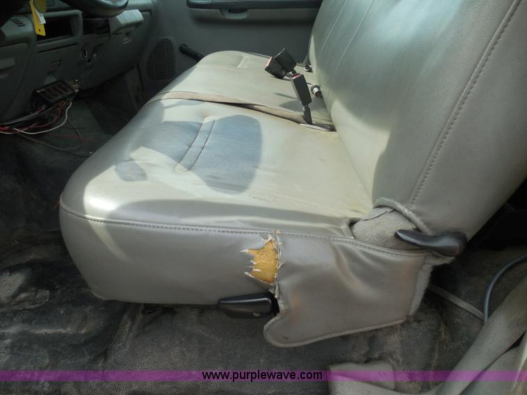 image for item BH9494 2005 Ford F250 Super Duty pickup truck