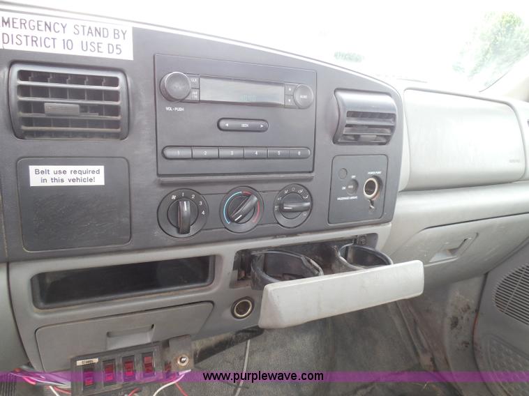 image for item BH9494 2005 Ford F250 Super Duty pickup truck